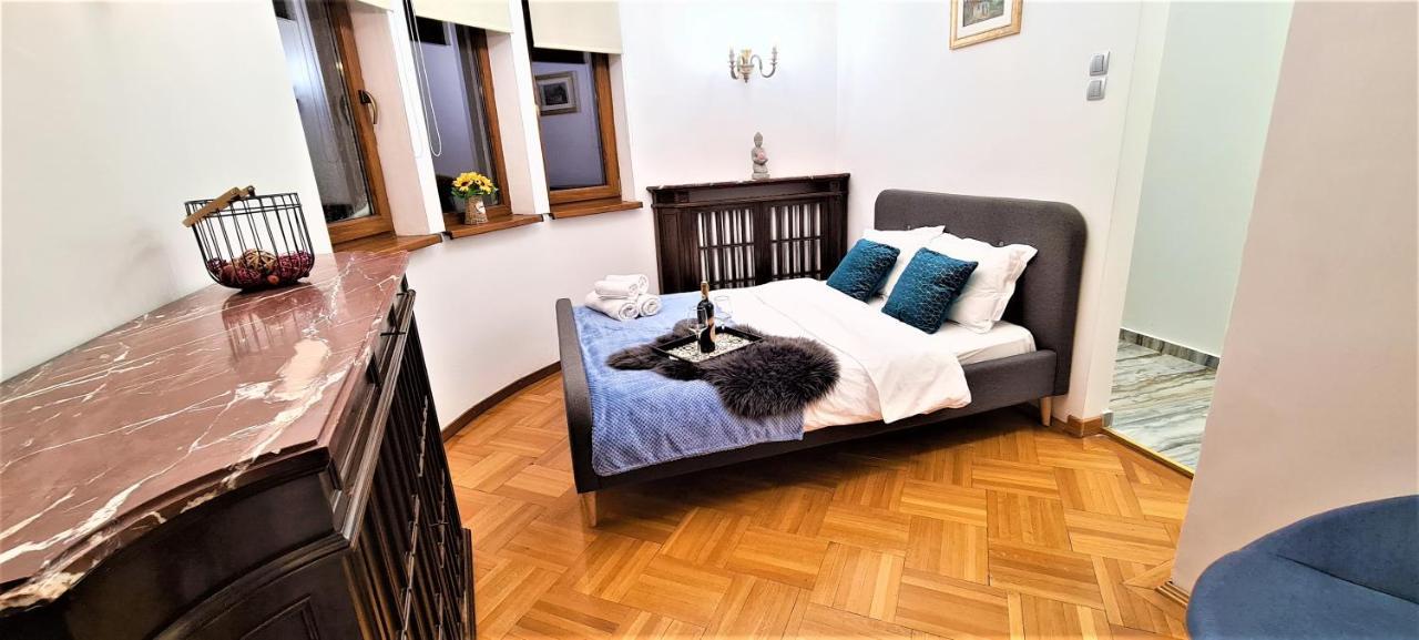 Central Arghezi University Square Lägenhet Bukarest Exteriör bild